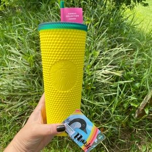 🍍 NWT Hawaii Exclusive Pineapple Studded 🍍